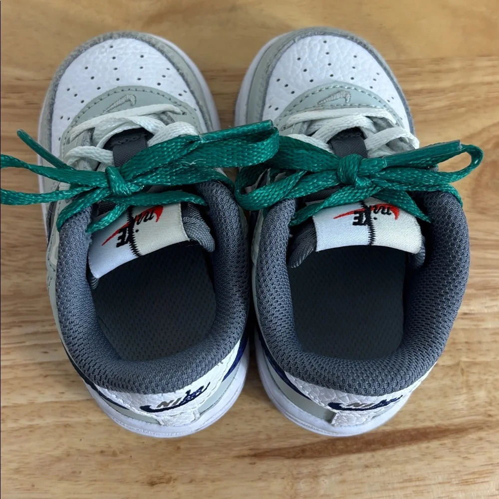 Baby Nike Air Force 1 LV8 1 Light Silver Deep Royal Blue size 5 FJ8788-001